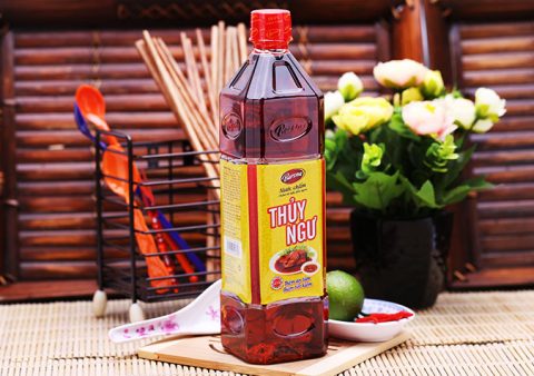 Món ngon cho bé: Óc heo chưng dưa hường bổ dưỡng