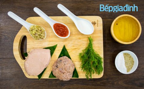 Món ngon cho bé: Súp hải sản bắp non thơm ngon