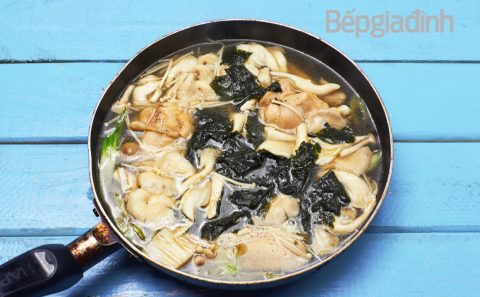 Món ngon cho bé: Thịt viên trộn khoai lang nướng