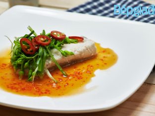 Món ngon cuối tuần: Cá lóc hấp mắm nhĩ, bông thiên lý