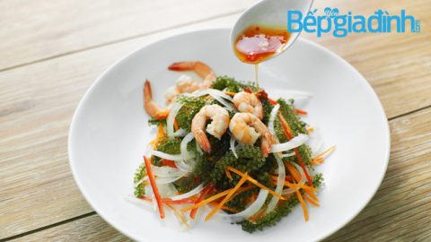 Món ngon cuối tuần: Gỏi rong nho tôm