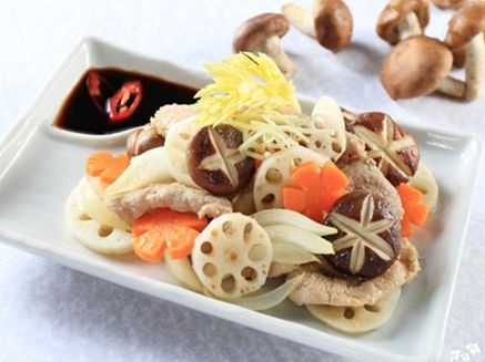 Món ngon đãi Tết: Bò xào củ sen