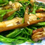 Món ốc móng tay xào tỏi rau muống