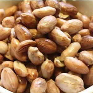 Cách làm móng giò hầm đậu phộng và bí đỏ