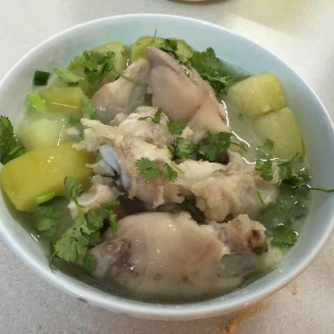 Cách làm móng giò heo hầm đu đủ xanh