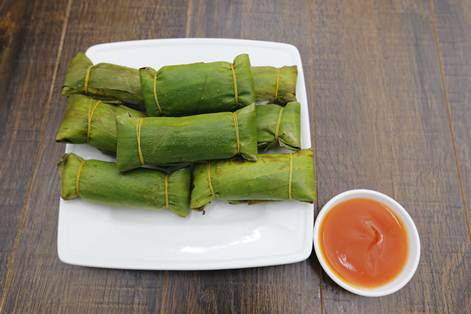 Móng giò kho nghệ đậm đà đưa cơm