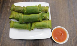 Móng giò kho nghệ đậm đà đưa cơm