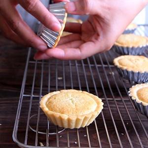 Cách làm bánh Mont Blanc vị khoai lang