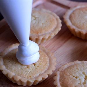 Cách làm bánh Mont Blanc vị khoai lang