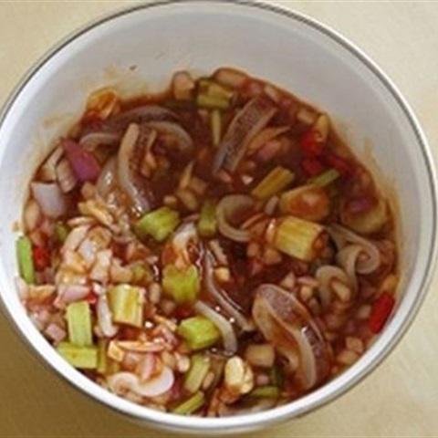 Cách làm mực hấp kiểu Thái