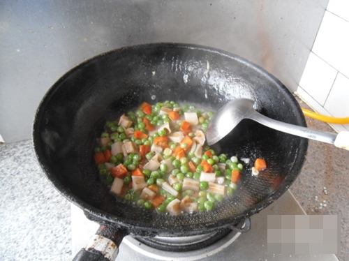 Mực khô chiên bơ tỏi ngon hết ý