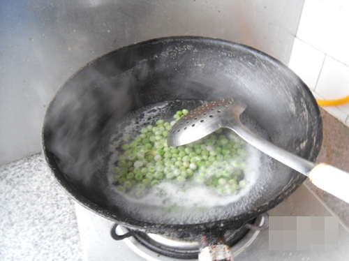 Mực khô chiên bơ tỏi ngon hết ý