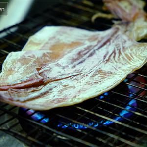 Cách làm mực khô chiên nước mắm