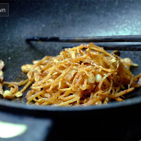 Cách làm mực khô chiên nước mắm