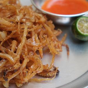 Cách làm mực khô chiên nước mắm