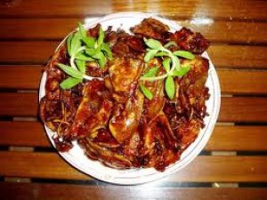 Mực khô rim chua cay hấp dẫn ngày cuối tuần