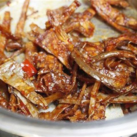 Cách làm mực khô xào mắm me