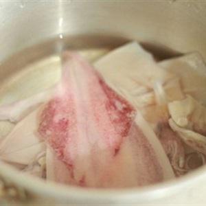 Cách làm mực khô xào thơm