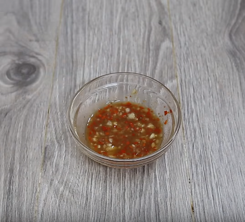 Mực nhồi xôi vàng thơm lừng góc bếp, ăn là mê