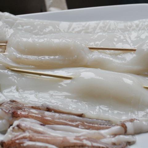 Cách làm mực nướng bơ cam