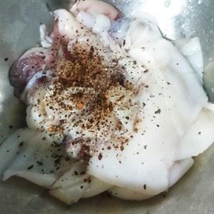 Cách làm mực nướng kim chi