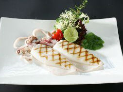 Mực nướng muối ớt