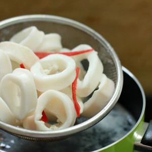 Cách làm mực ống chiên giòn