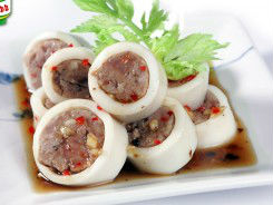 Mực ống dồn thịt hấp sốt me