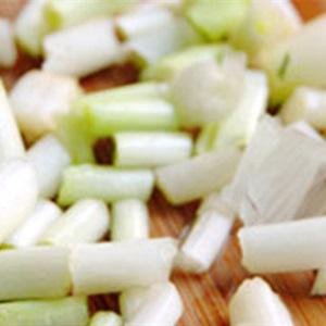 Cách làm mực ống nhồi thịt sốt sa tế