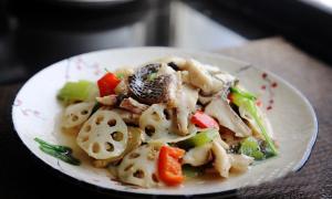 Mực sốt cay Sambal Sotong giòn ngon, tê đầu lưỡi cực hot của Malaysia