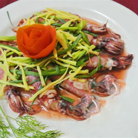 Cách làm mực trứng hấp gừng