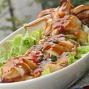 Cách làm mực tươi nướng sốt chua cay