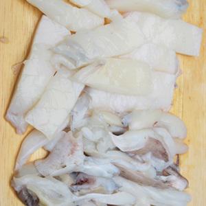 Cách làm mực xào bông thiên lý