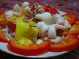 Mực xào cà chua, thơm