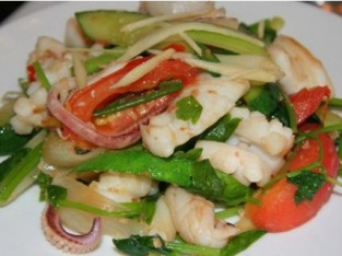 Mực xào cần tây