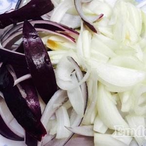 Cách làm mực xào hành tây