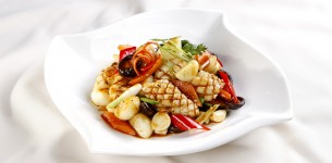 Mực xào nấm hương