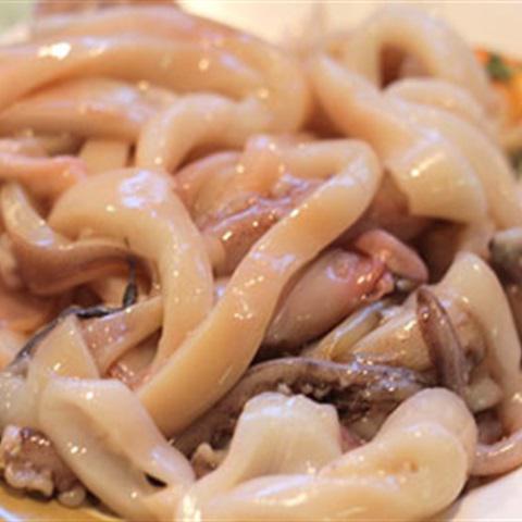 Cách làm mực xào nấm