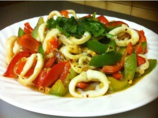 Mực xào ớt Đà Lạt