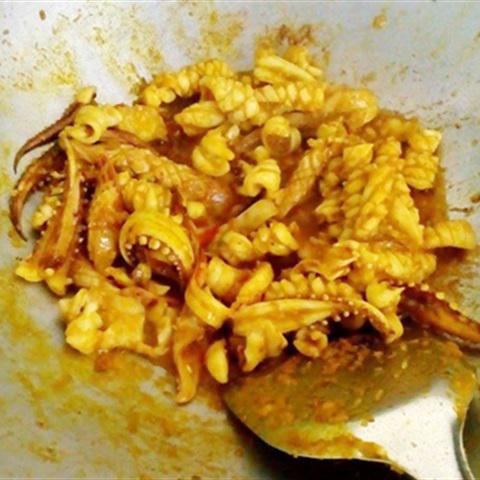 Cách làm mực xào ớt sả