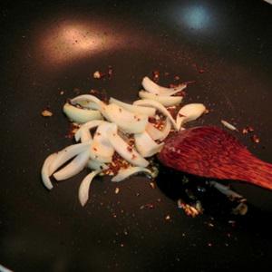 Cách làm mực xào rau củ