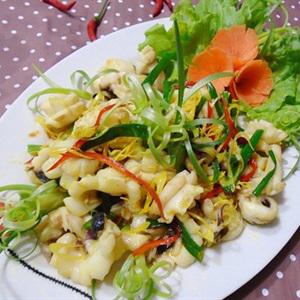 Cách làm mực xào sả ớt
