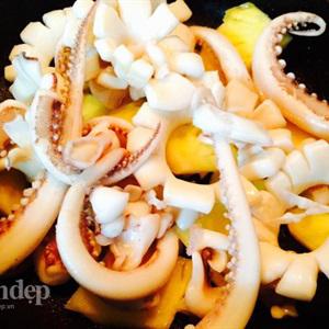 Cách làm mực xào thơm