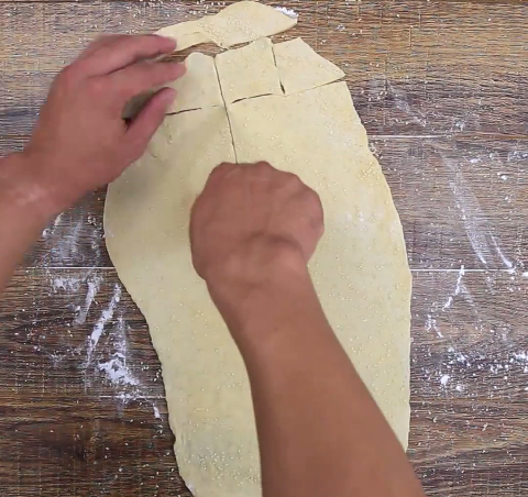 Muffin xúc xích thơm ngon cho bữa sáng tràn đầy năng lượng