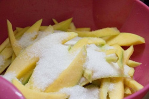 Muối củ cải kiểu Hàn ngon miễn chê ăn kèm cơm thì hết veo