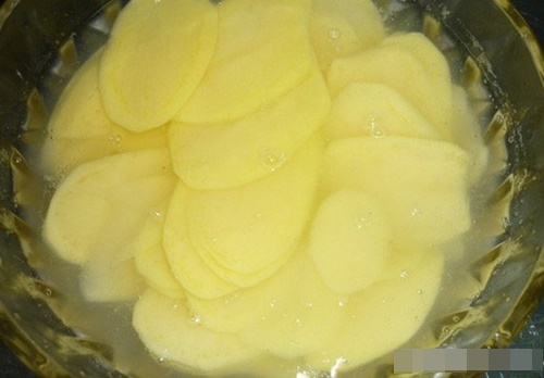 Mướp đắng nhồi bí đỏ  vừa đẹp dáng lại đẹp da