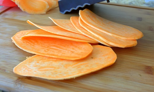 Mướp đắng xào tàu xì và thịt gà ngon khó cưỡng