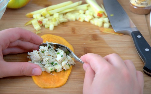 Mướp đắng xào tàu xì và thịt gà ngon khó cưỡng