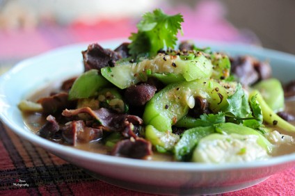 Mướp hương xào lòng gà