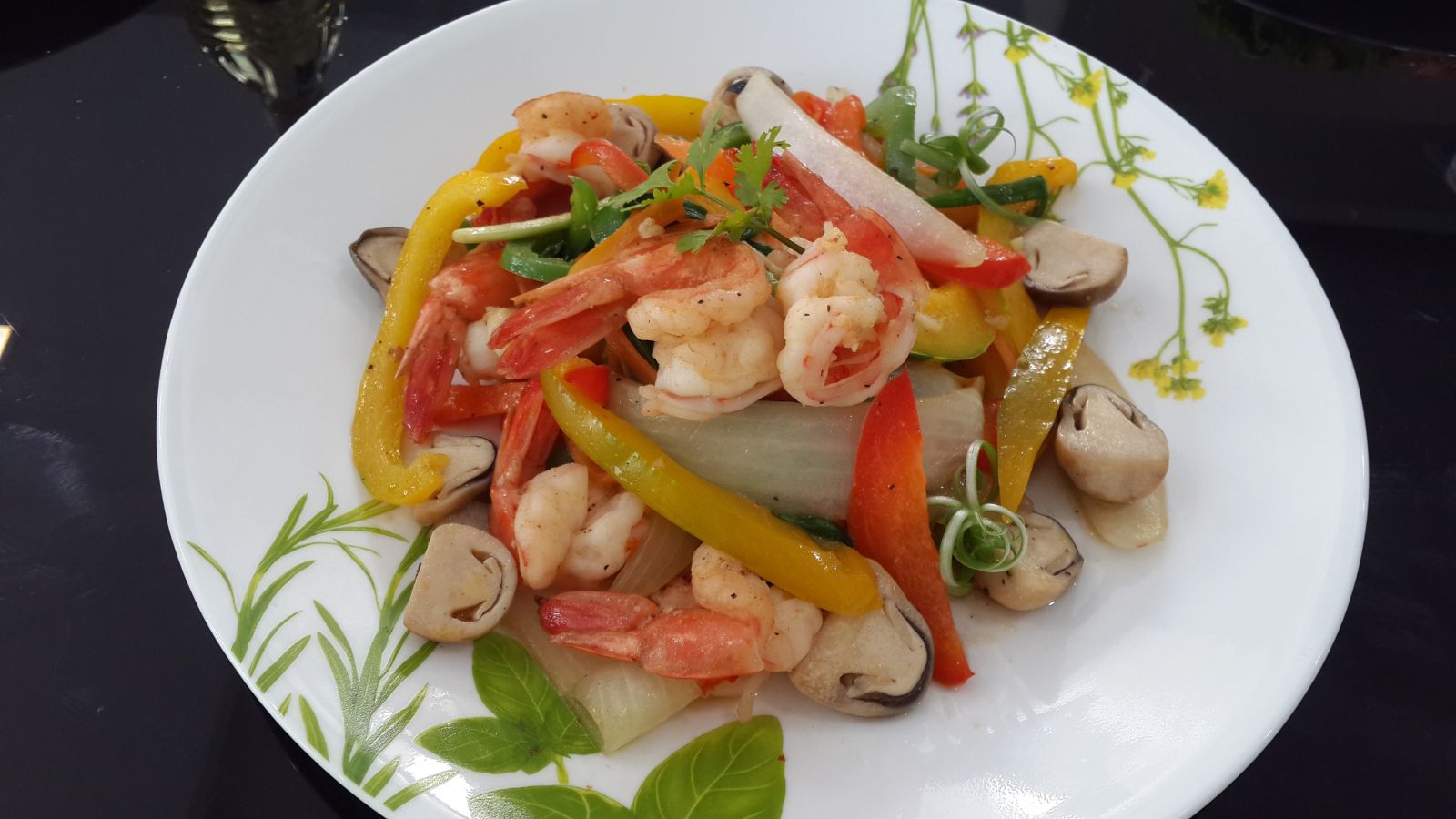 Mướp hương xào thịt bò